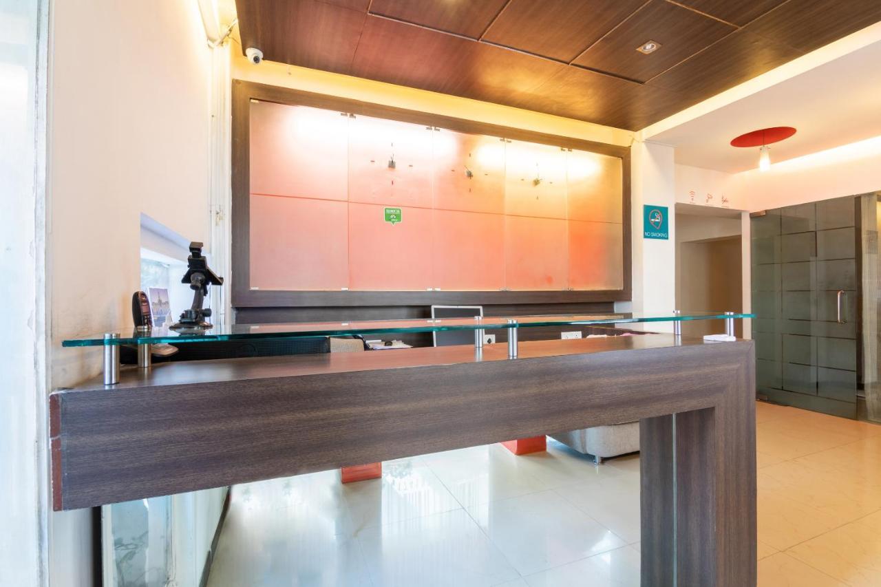 Oyo 554 Hotel Red Carpet Residence Бангалор Екстериор снимка